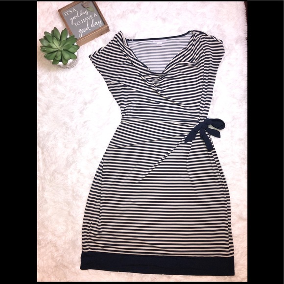 Motherhood Maternity Dresses & Skirts - Motherhood Wrap Dress NWOT